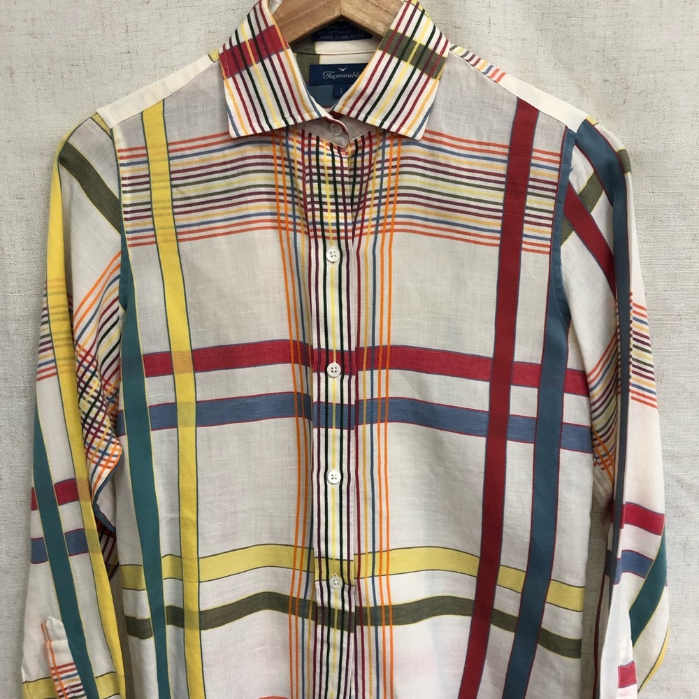 Ladies Faconnable plaid linen blouse.